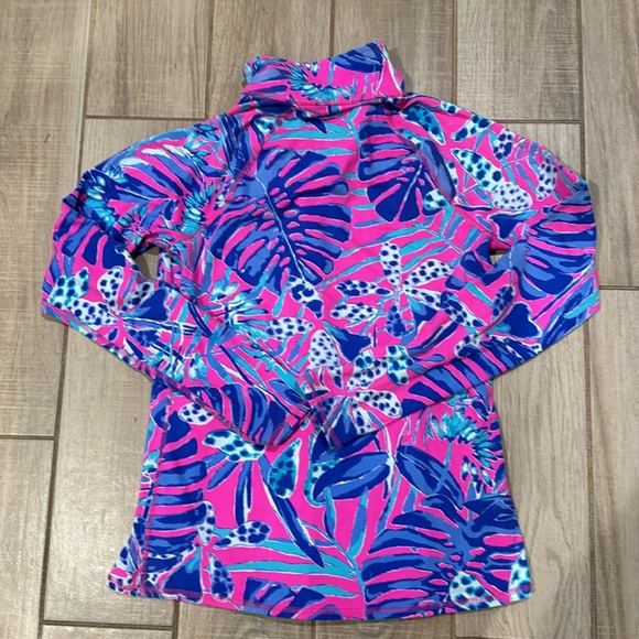 Lilly Pulitzer Luxletic Popover - Picture 10 of 11